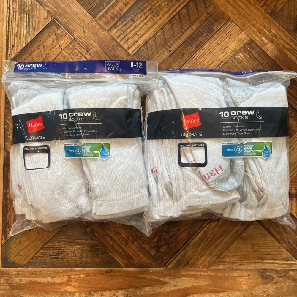 19 pairs of Hanes Men’s socks